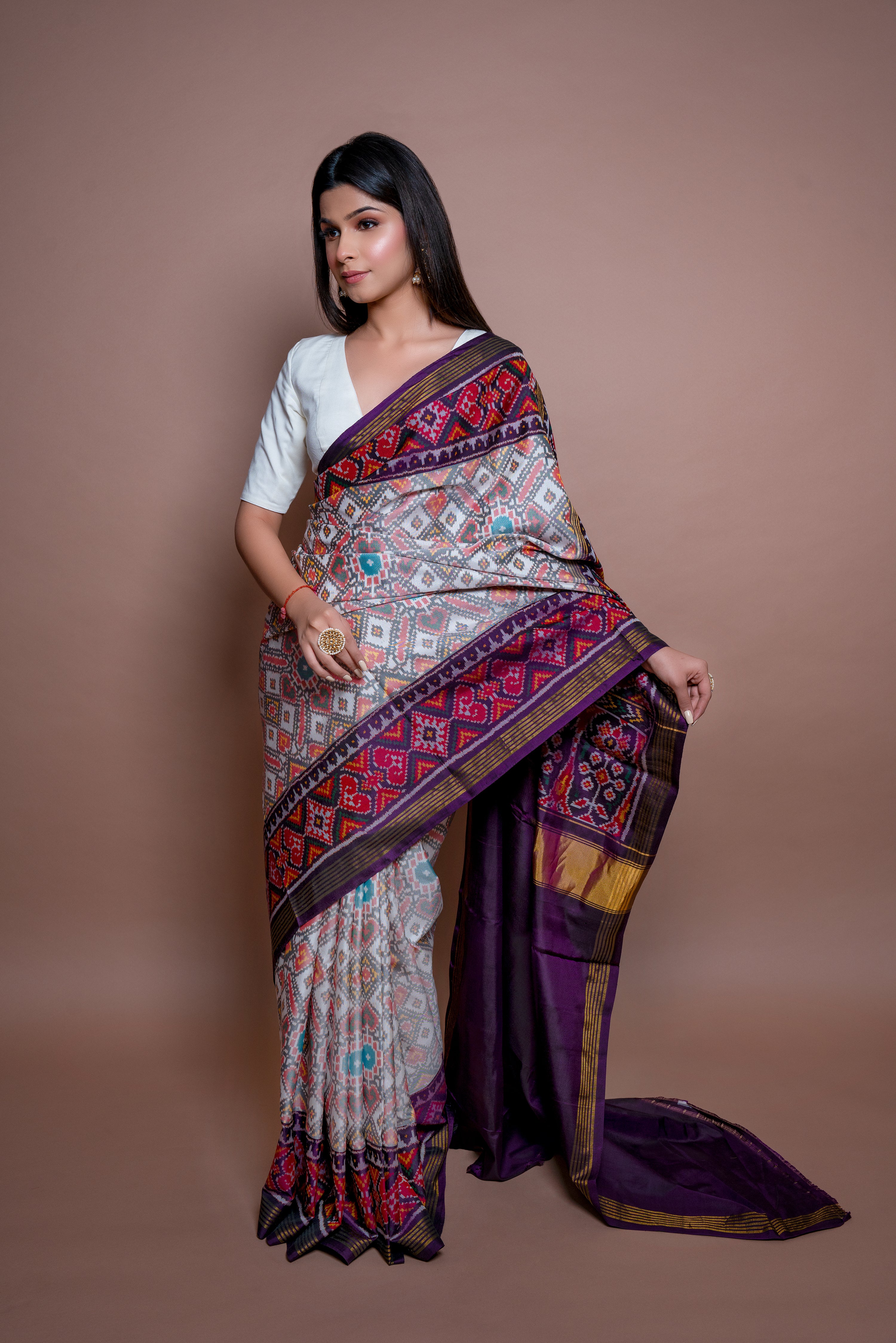 Single Ikat Patola Saree